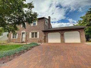 261 Delaware Dr, Watsontown, PA 17777