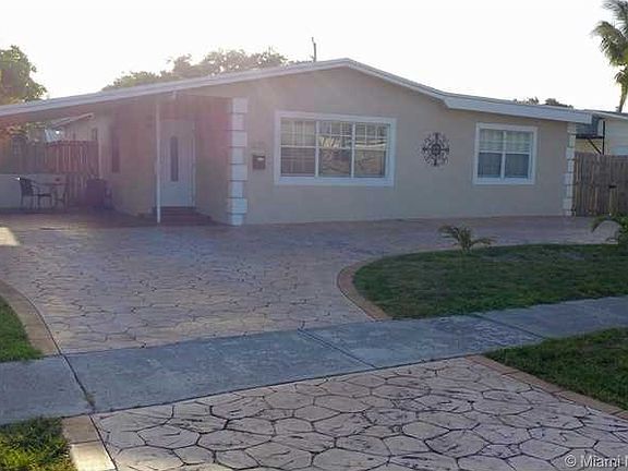 2nd image of 220 N 67th Ave