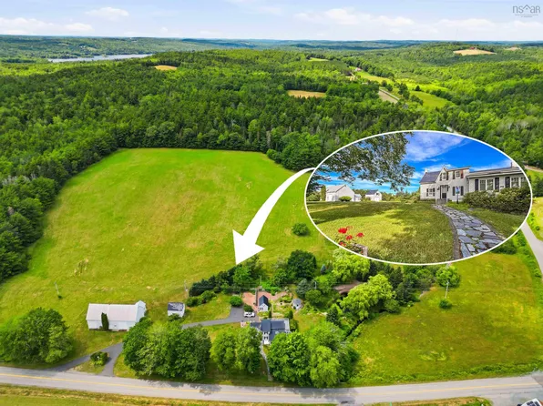 259 Feeners Corner Rd W, Lunenburg, NS B4V 5E4