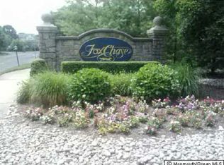 23 Hackamore Ct, Tinton Falls, NJ 07753