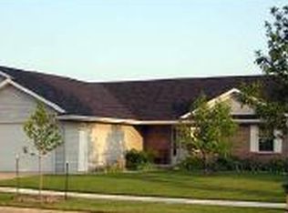 1317 E Keystone Ln, Appleton, WI 54913