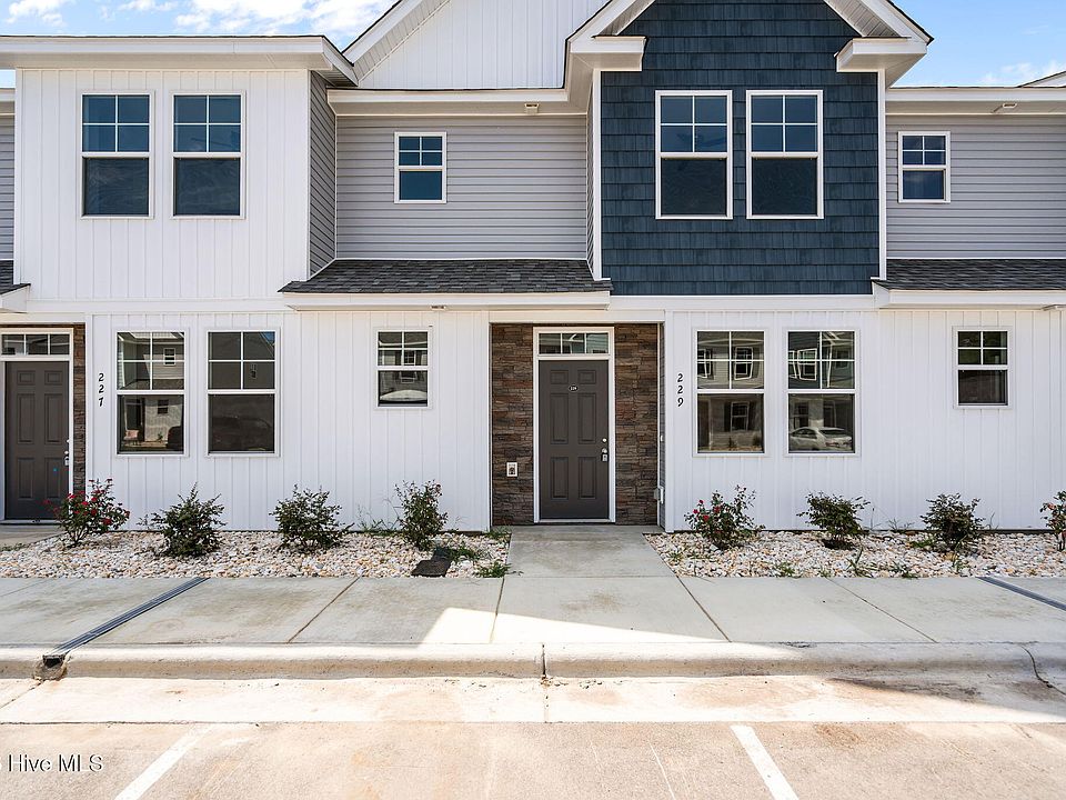 1st image of 229 Sandy Cove Lane