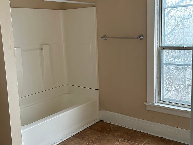 210 Southside Pkwy #2 — Photo 15