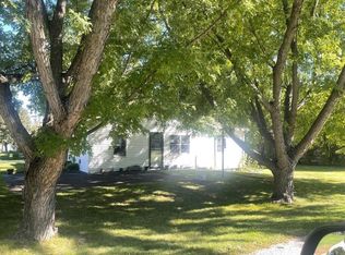 N3094 Robin Rd, Lake Geneva, WI 53147