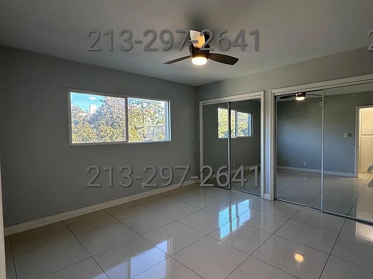 1241 Tamarind Ave #1 — Photo 5