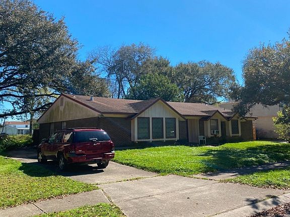 3rd image of 3234 Hyman Pl