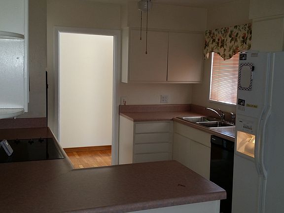 4th image of 4420 Wallington Dr