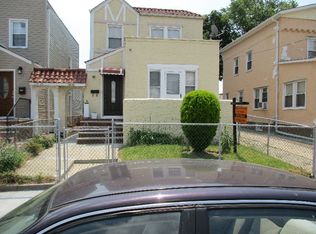 13427 233rd St, Rosedale, NY 11422