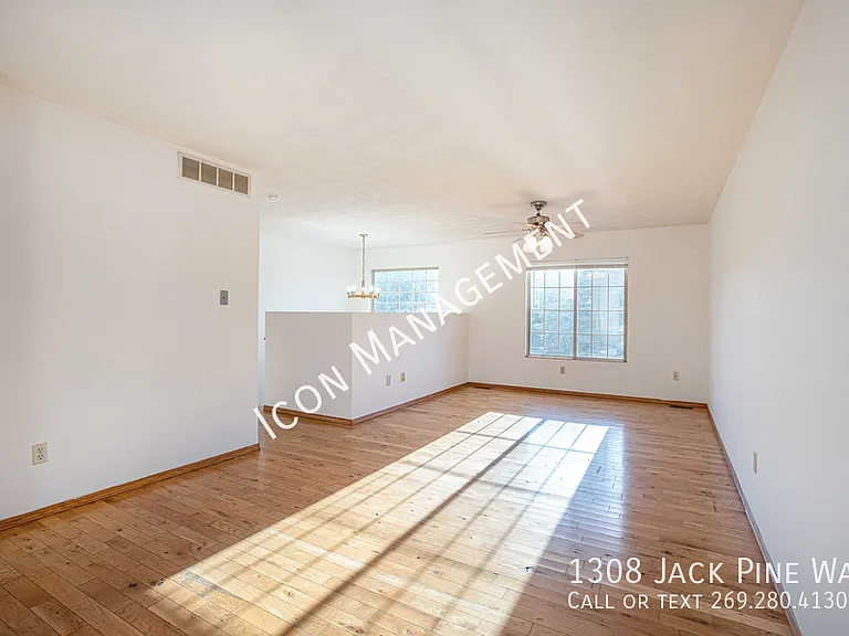 1308 Jack Pine Way — Photo 4