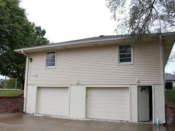 5th image of 2227 N 115th St