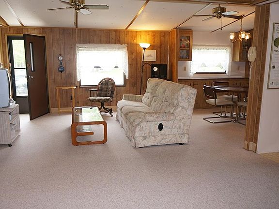 2nd image of 37892 Dogwood Dr