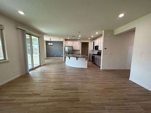 5th image of 9421 Vintage Port Way