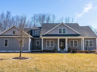 4 Anthonys Way, Bloomfield, CT 06002