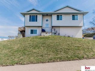 6111 S 27th St, Omaha, NE 68107