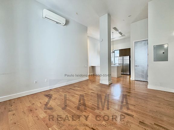 3rd image of 72 Willoughby St #H