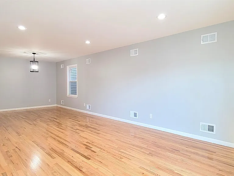 11-13 Wallis Ave #1 — Photo 6