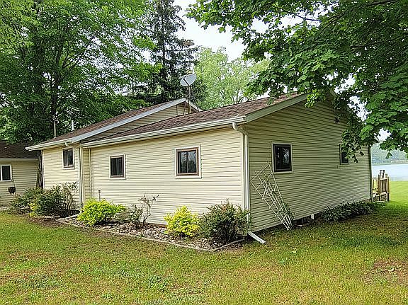 4th image of 3445 Flint Dr