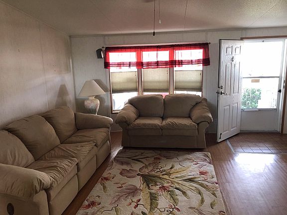2nd image of 39413 Keiths Cir