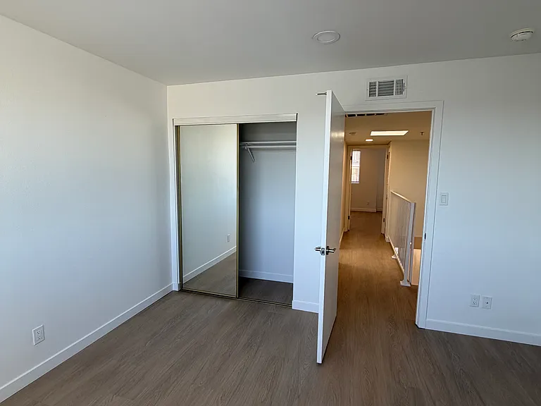 121 Olive St #12 — Photo 7