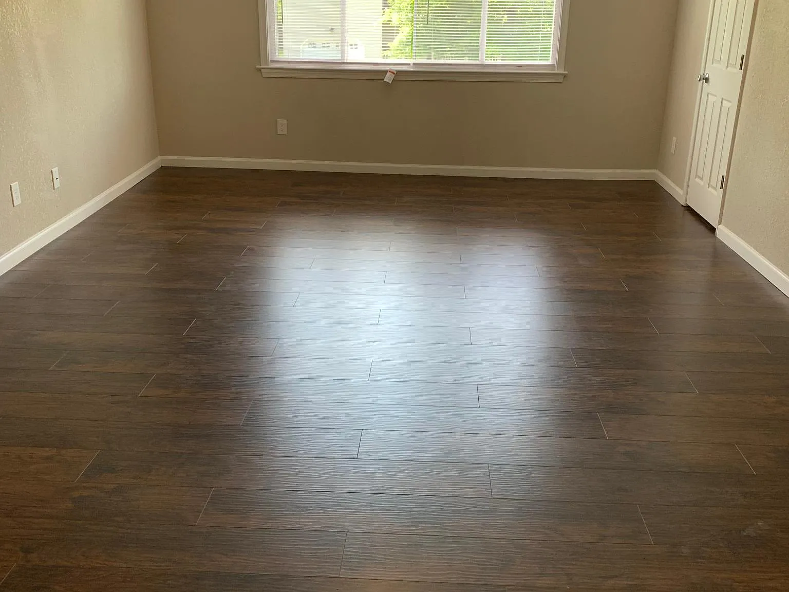 3 bed, 1100 sqft, $1,800 — Photo 4