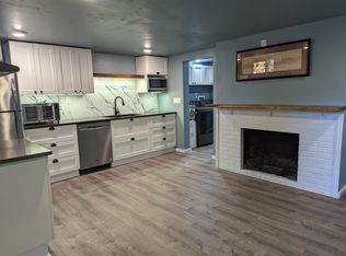 747 NE Holland St #2, Portland, OR 97211