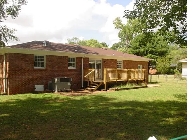 600 Larry Dr — Photo 26