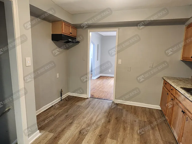 15000 Mayfield St — Photo 19