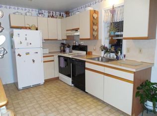 168 Stonehouse Ln, Columbia, PA 17512