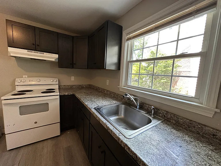 77 Stimson Rd — Photo 5