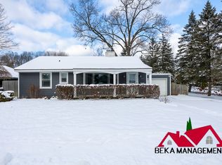 743 E Liberty St, Milford, MI 48381