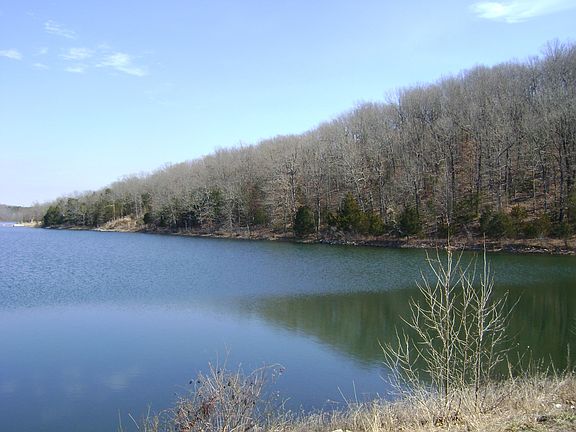 4th image of 1301 View Park Cir