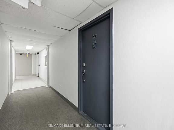 3rd image of 2645 Jane St #126