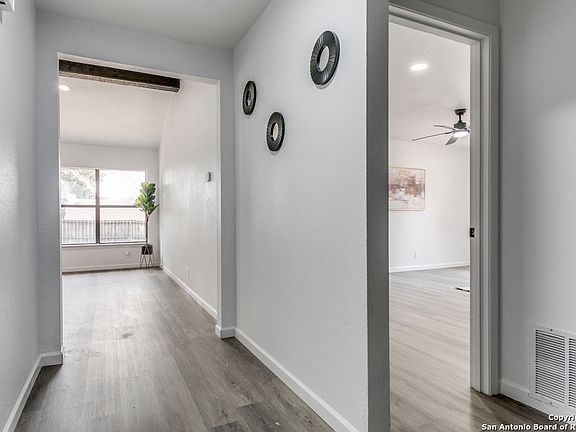 5th image of 5362 vista glen