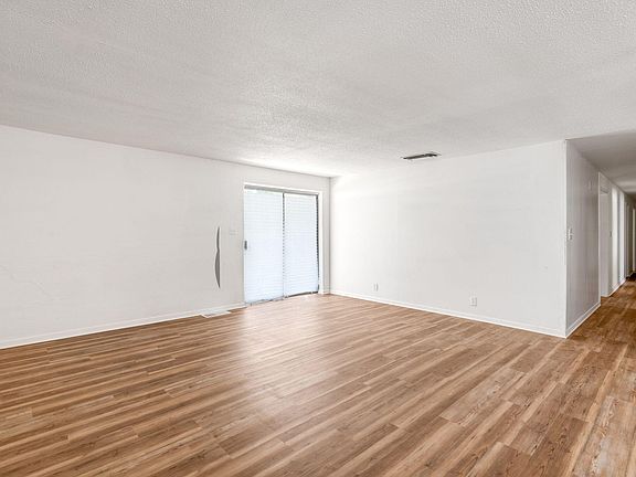 5th image of 3212 De Vita Rd SW
