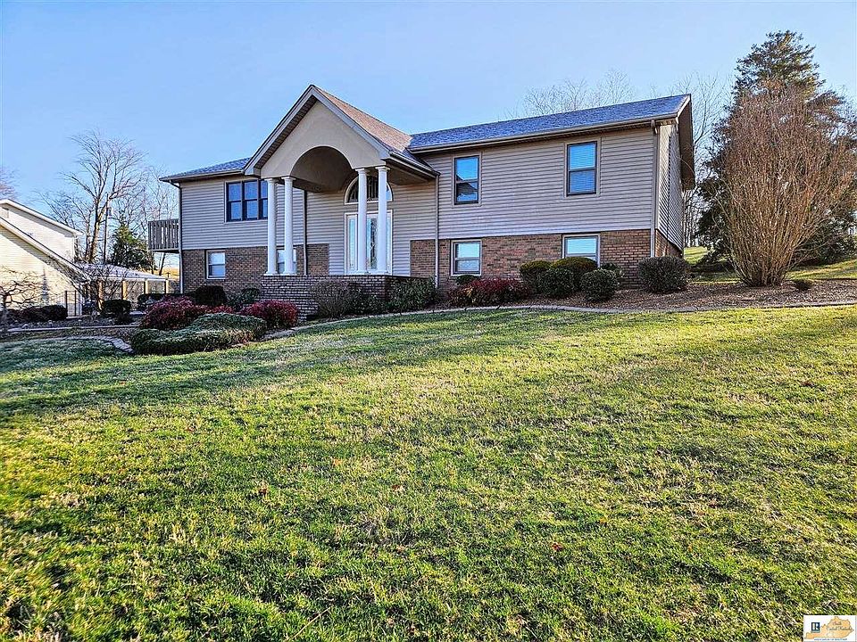 1st image of 901 Country Club Est