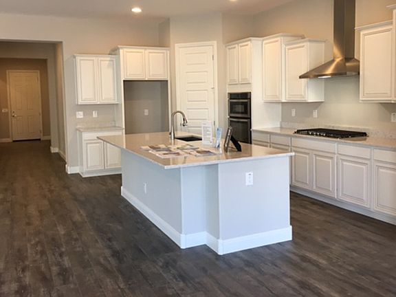 3rd image of 1932 E Canyon Way