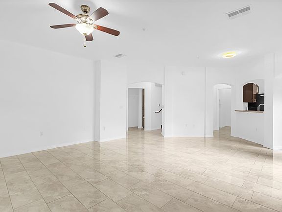 3rd image of 122 Vista Verdi Cir Unit 232