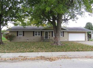 207 Westmoreland Dr W, Kokomo, IN 46901