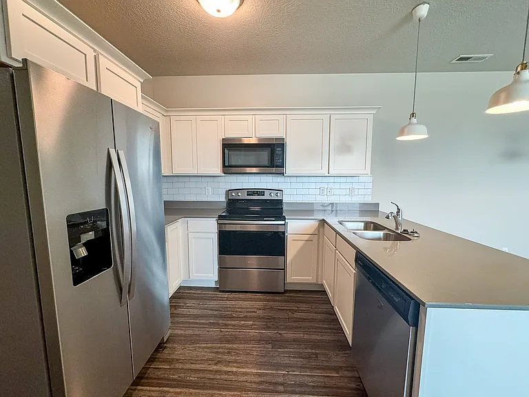 2178 W Main St #D201 — Photo 14