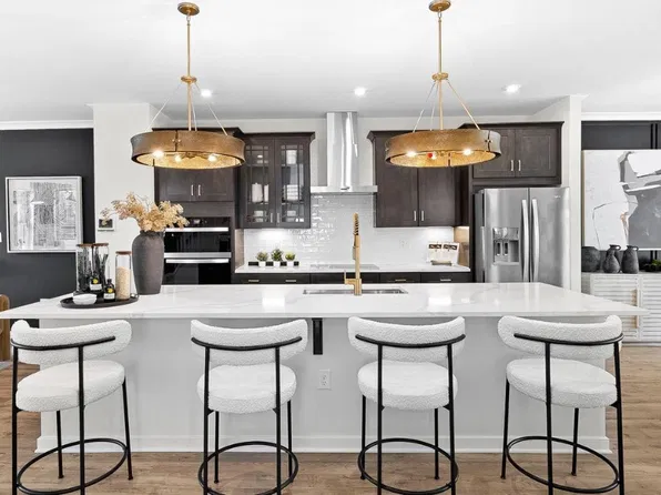 6240 Folly Ln, Alexandria, VA 22315