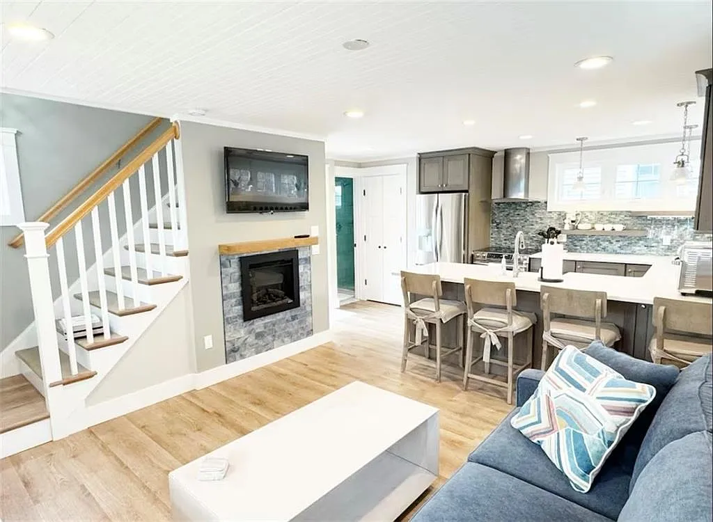 1 bed, 2.0 bath, 760 sqft, $2,500 — Photo 3