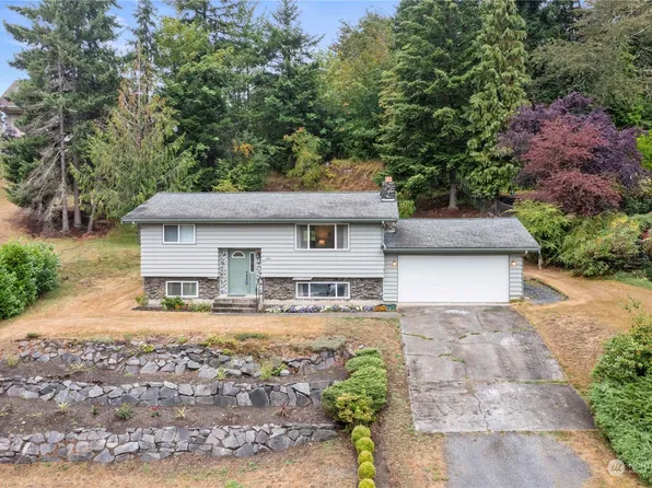 200 Conant Drive N, Eatonville, WA 98328