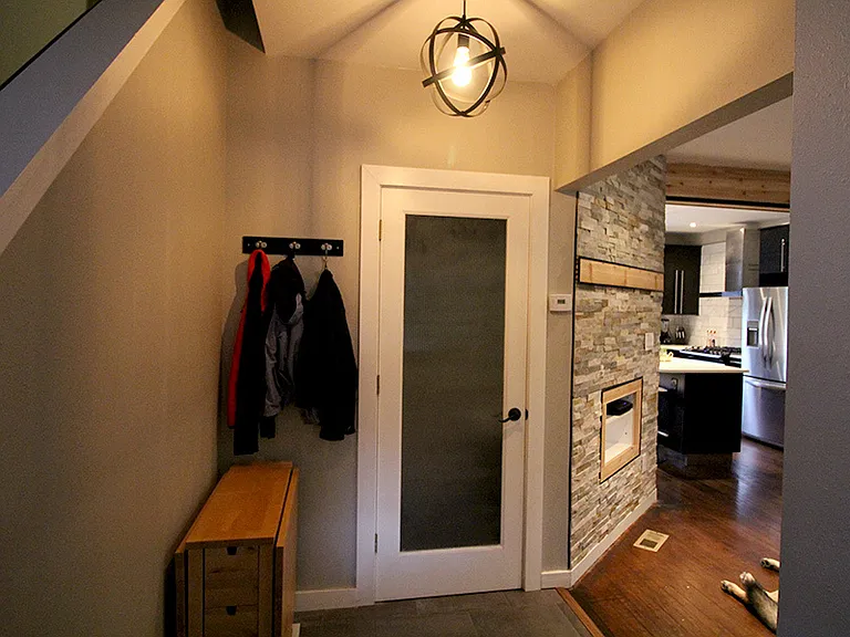 2970 S Clement Ave — Photo 10