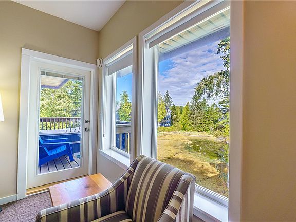4th image of 1971 Harbour Dr #507