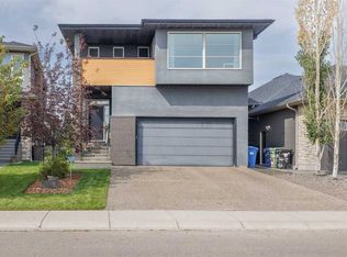 9 W Walden Park SE, Calgary, AB T2X 0Z1