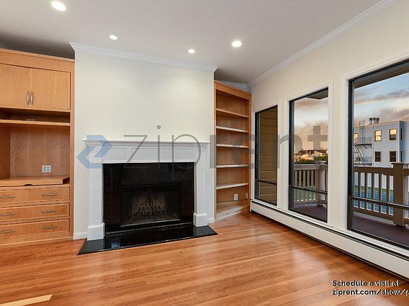 2nd image of 625 Carolina St