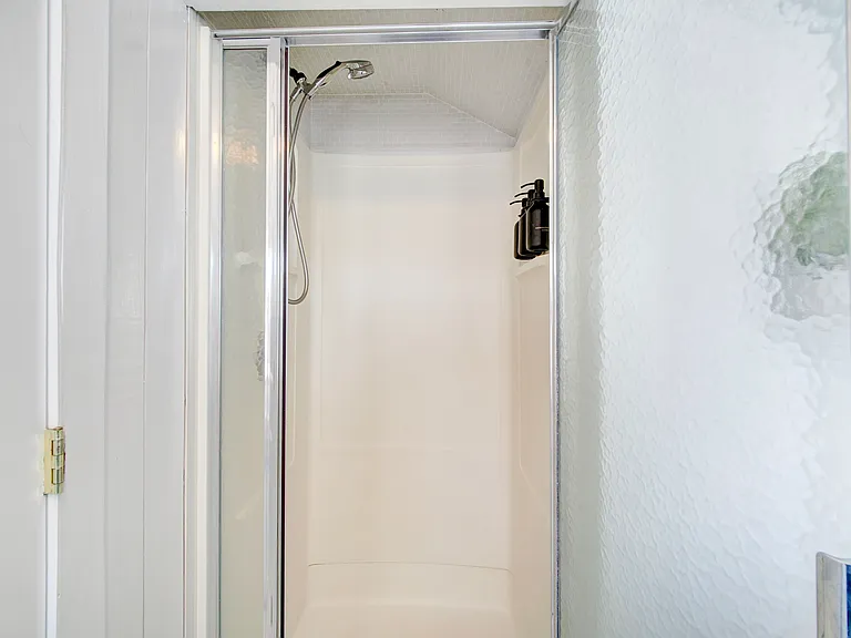202 Homestead Ave #1 — Photo 18