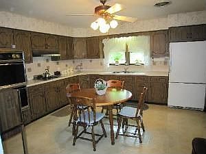 4th image of 0S626 Summit Ave