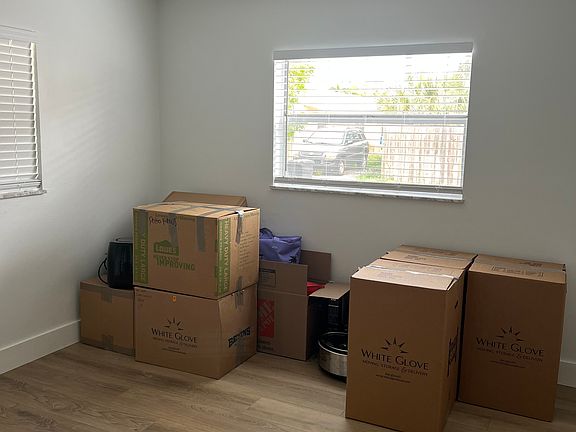 5th image of 2320 18th Ave #2322