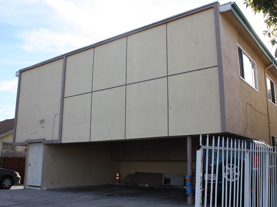 2nd image of 3727 Kelton Ave